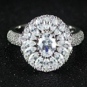 New sterling silver ring size 7 simulated diamond 💎
